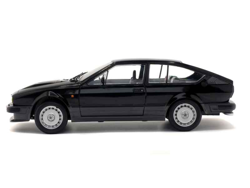 90054 Alfa Romeo GTV6 1984