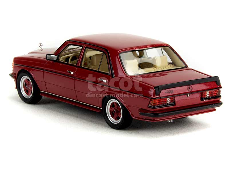 Mercedes 280E W123 1976 Verte - Miniature CULT MODELS 1/18 En Résine (CML072-1)