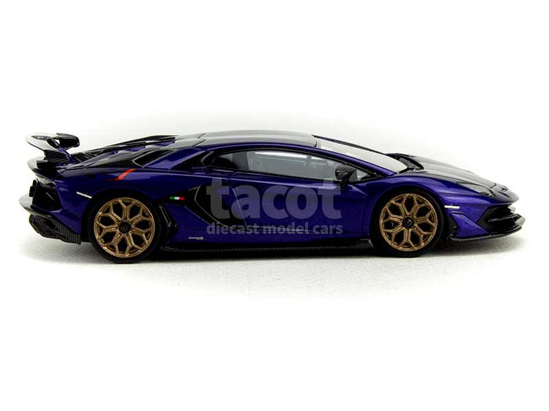 90266 Lamborghini Aventador SVJ 2018