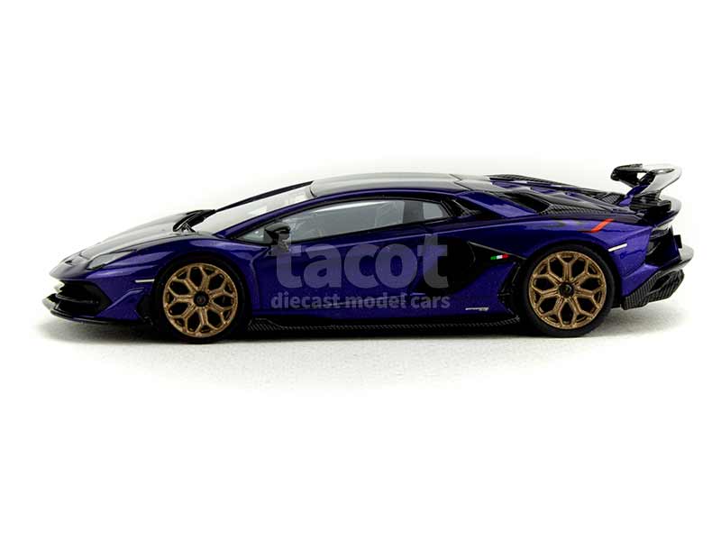 90266 Lamborghini Aventador SVJ 2018