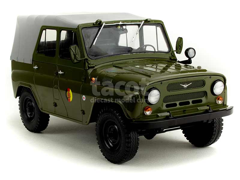 90407 UAZ 469 NVA Militaire