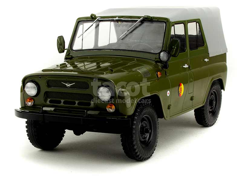 90407 UAZ 469 NVA Militaire