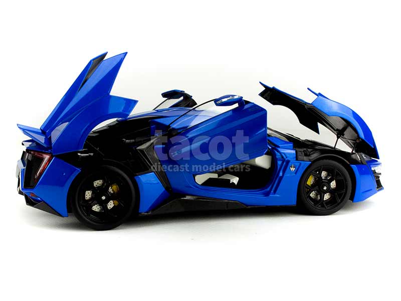 1/18 : La Lykan Hypersport Schuco remisée