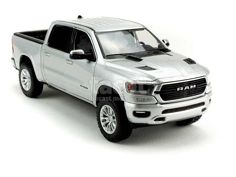 90742 Dodge Ram 1500 Crew Cab Laramie 2019