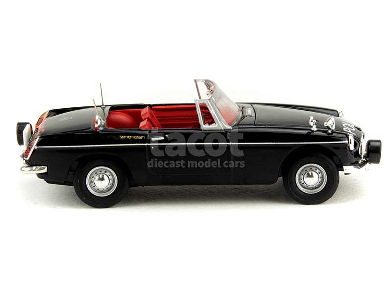 90744 MG MGB British Police