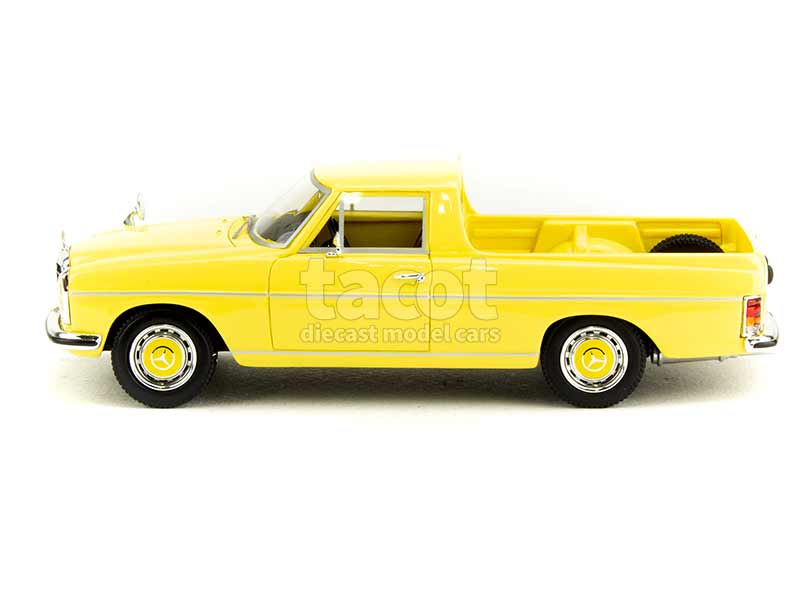 90782 Mercedes 220D Binz/ W115 Pick-Up 1974