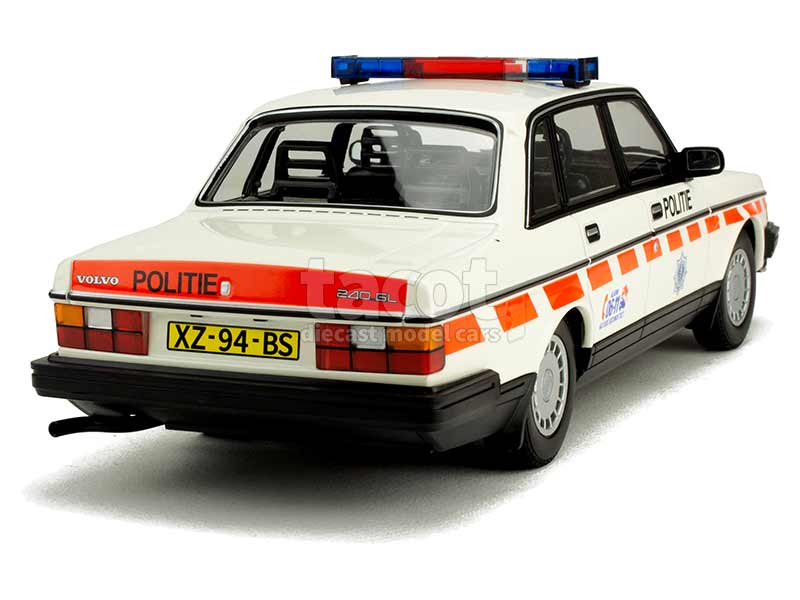 90800 Volvo 240 GL Politie Netherlands 1986