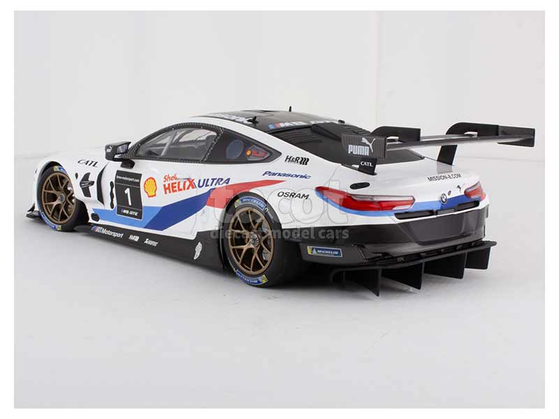 BMW M8 GTE: Salió a correr antes de ver las vitrinas