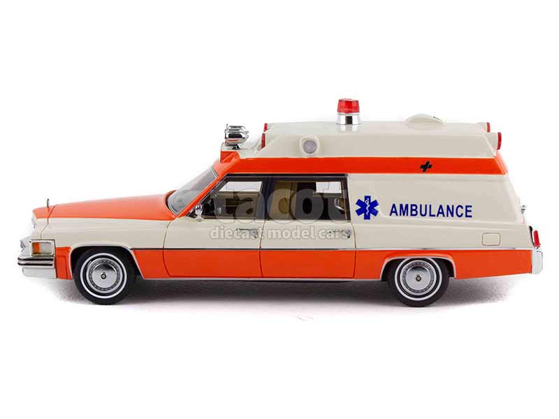 91003 Cadillac Superior Ambulance 1977
