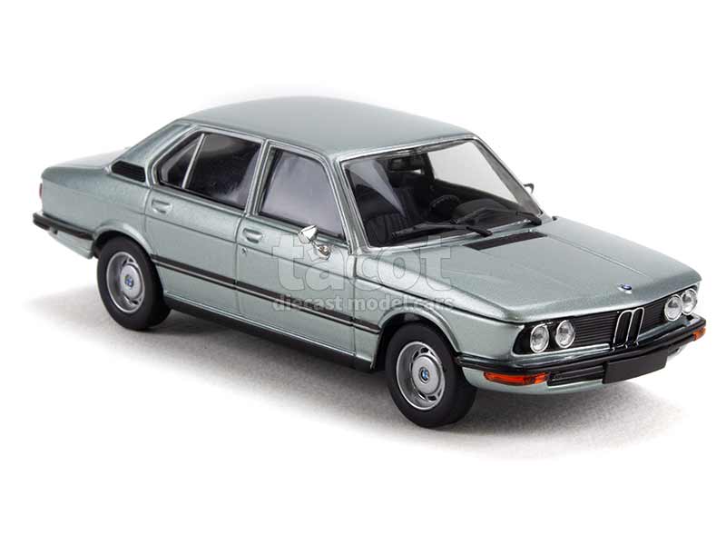 91045 BMW 520/ E12 1974