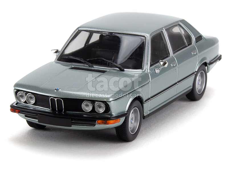 91045 BMW 520/ E12 1974