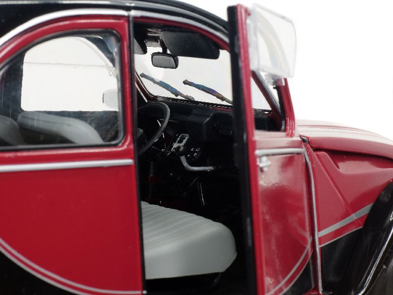 91114 Citro&euml;n 2CV Charleston 1982