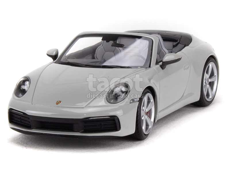 Minichamps 1:18 Porsche 911 Carrera (992.2) in GT Silver (Dealer Edition