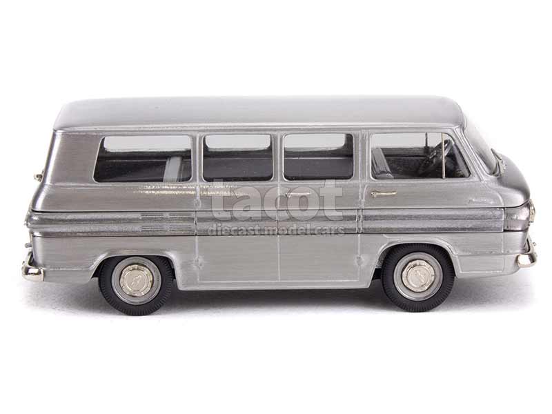 91857 Chevrolet Corvair Greenbrier Sport Wagon 1962