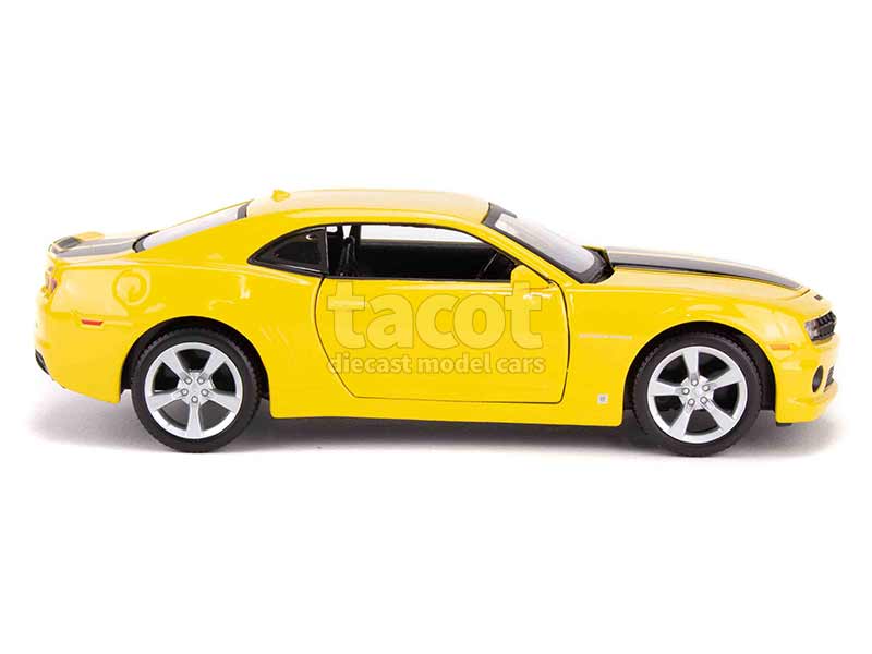 92001 Chevrolet Camaro SS RS 2010