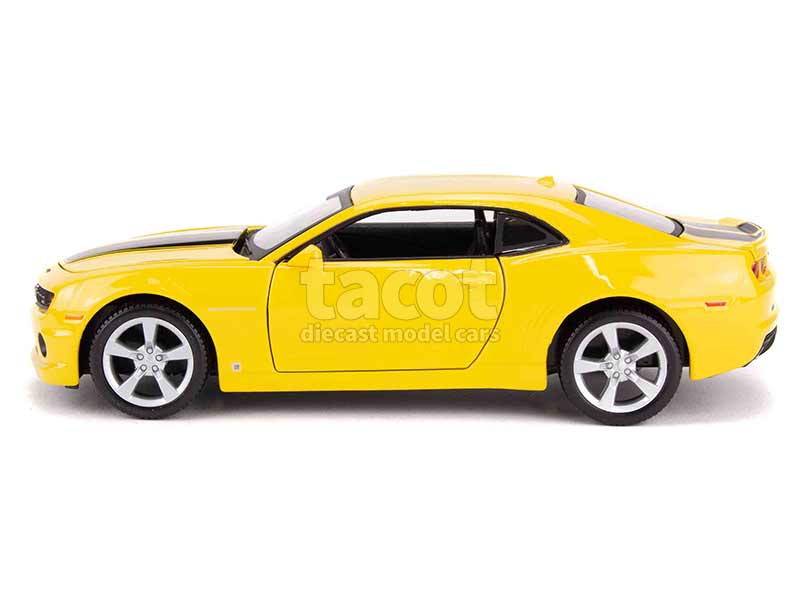 92001 Chevrolet Camaro SS RS 2010