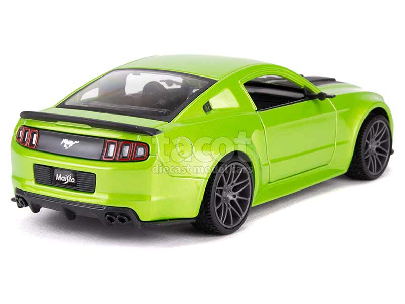 Maisto Modèle Miniature Ford Mustang Street Racer 2014 - Échelle 1/24, Couleur Aléatoire (Blanc/Vert), 30 Cm - 4