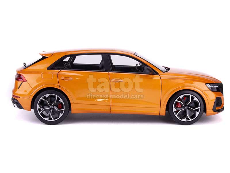 92038 Audi RS Q8 2020
