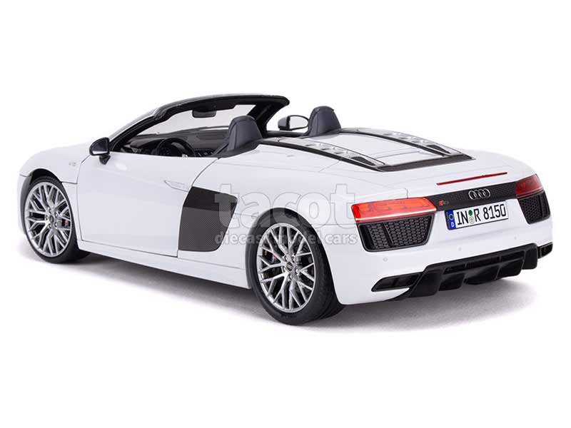 92324 Audi R8 V10 Spyder 2015