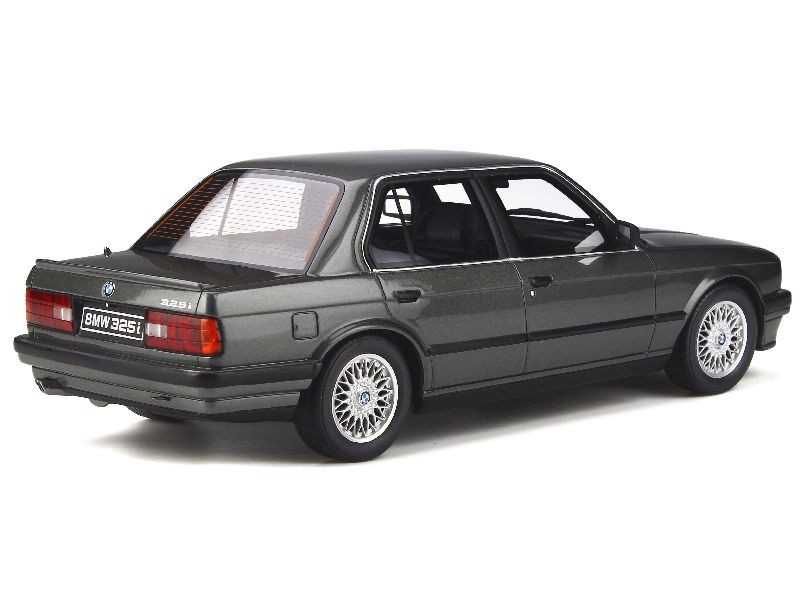 92447 BMW 325i 4 Doors/ E30 1988