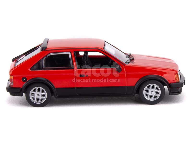 PMA - MAXICHAMPS 1/43 オペル カデット D SR 1982 レッド Maxichamps 1:43 1982 Opel Kadett D SR - Red : Amazon.co.uk