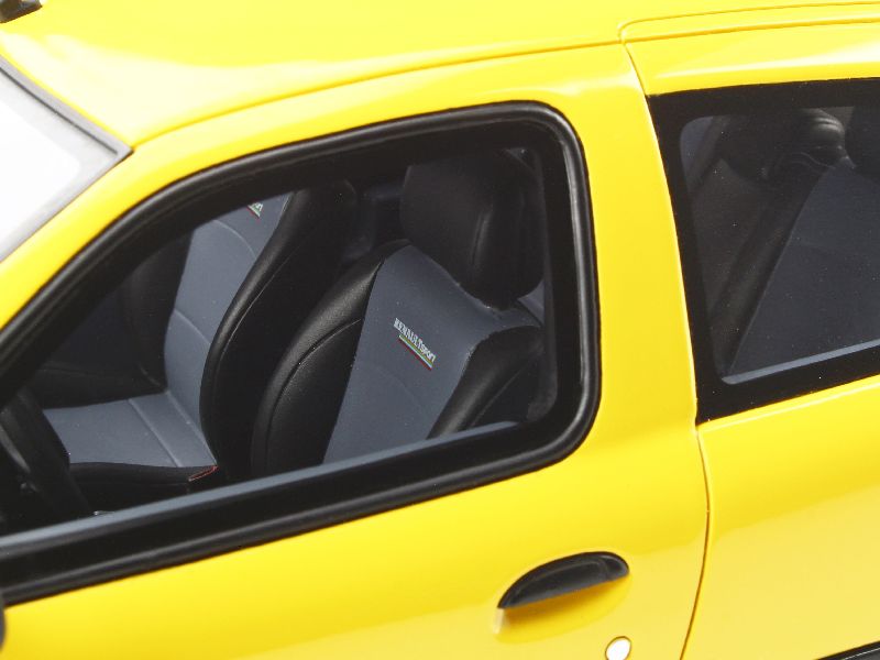 92796 Renault Clio II RS 2.0L 16V 2000
