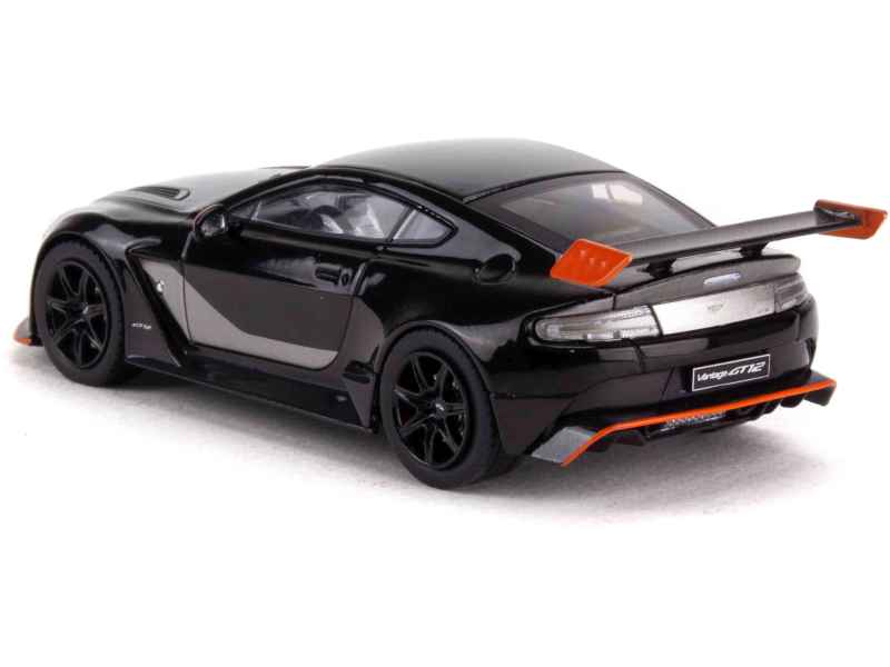 92853 Aston Martin Vantage GT12 2015