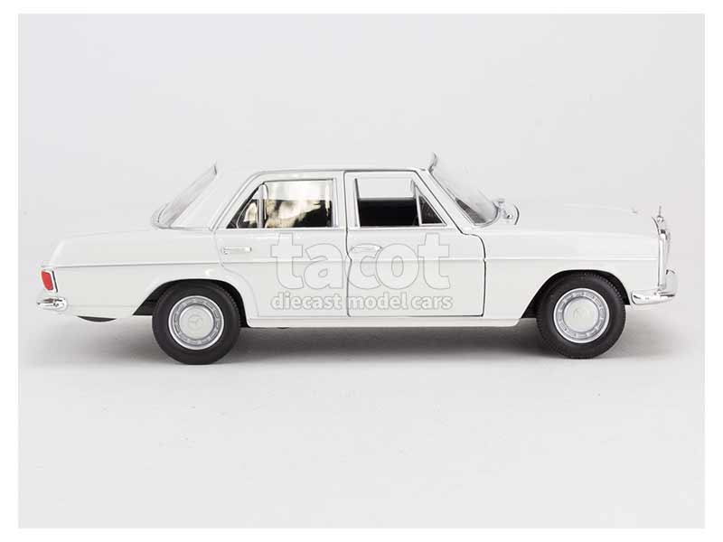92894 Mercedes 220/ W115 1968