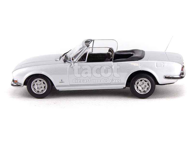 92900 Peugeot 504 Cabriolet 1977