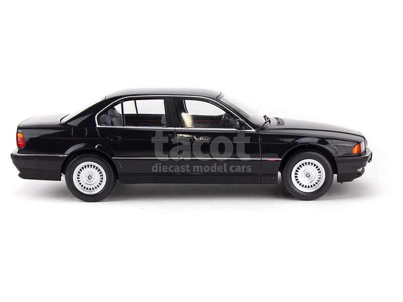 92905 BMW 740i/ E38 1994