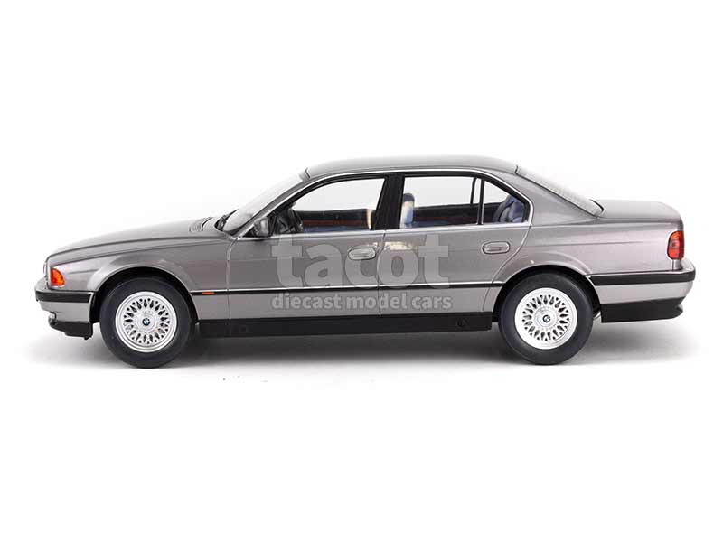 92907 BMW 740i/ E38 1994