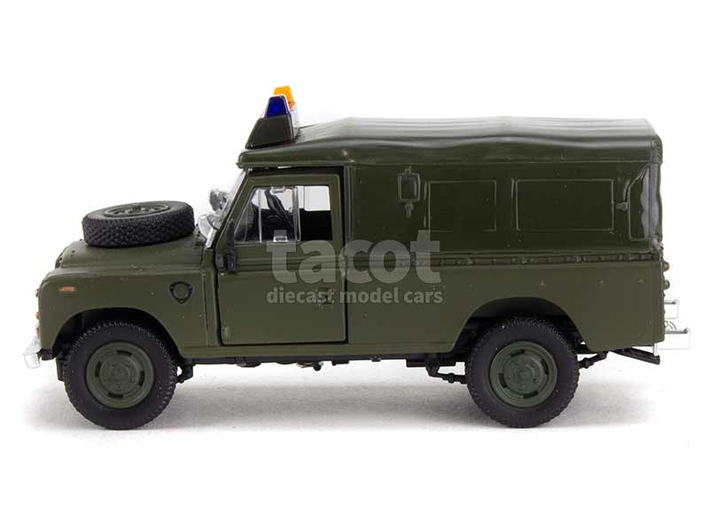 92932 Land Rover 109 Series III Bâché Militaire