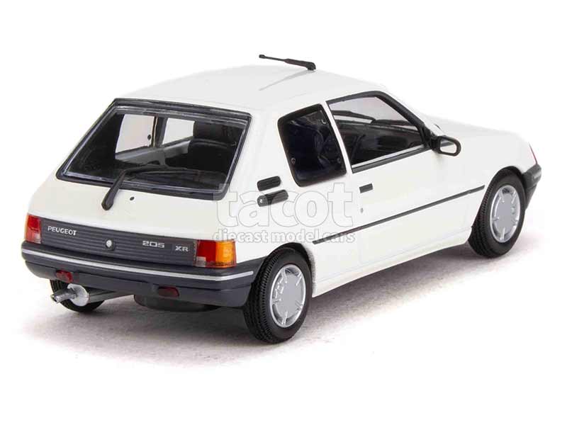 93019 Peugeot 205 XR 1990