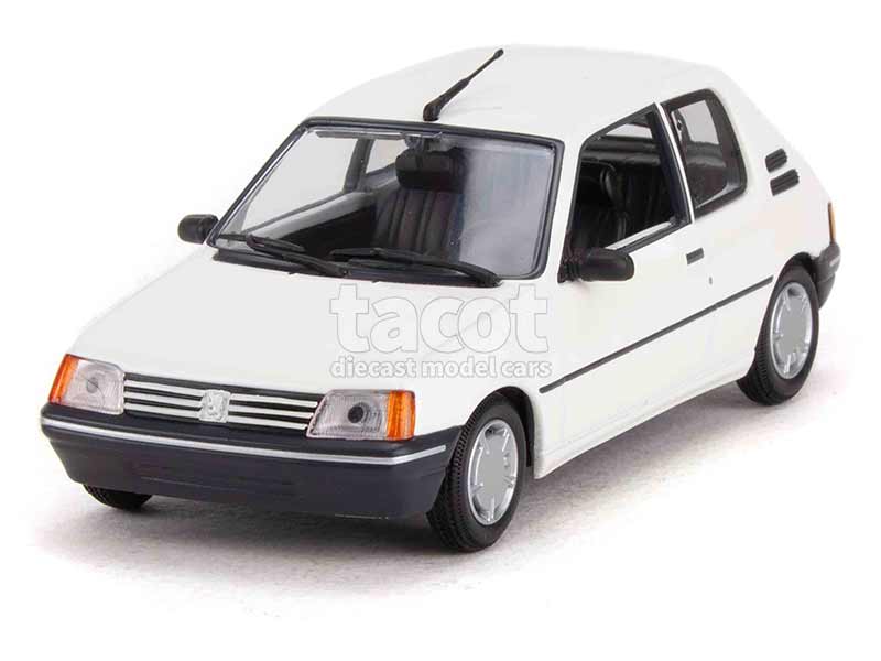 93019 Peugeot 205 XR 3 Doors 1990