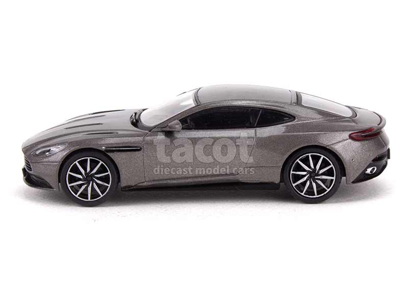 93044 Aston Martin DB11 2016