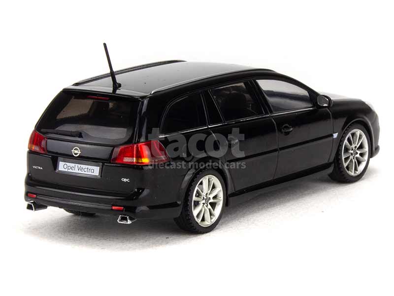 93225 Opel Vectra Caravan OPC 2007