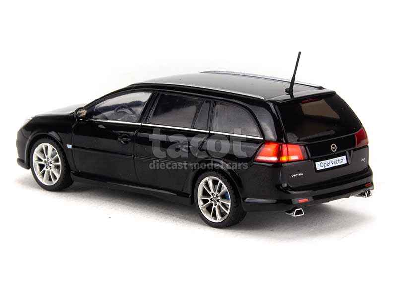 93225 Opel Vectra Caravan OPC 2007