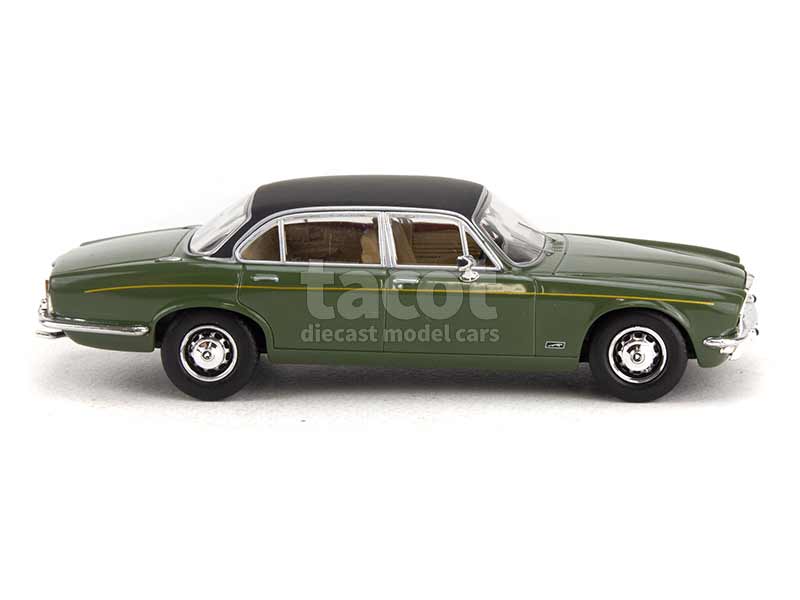 93228 Jaguar XJ 12 Series II LWB