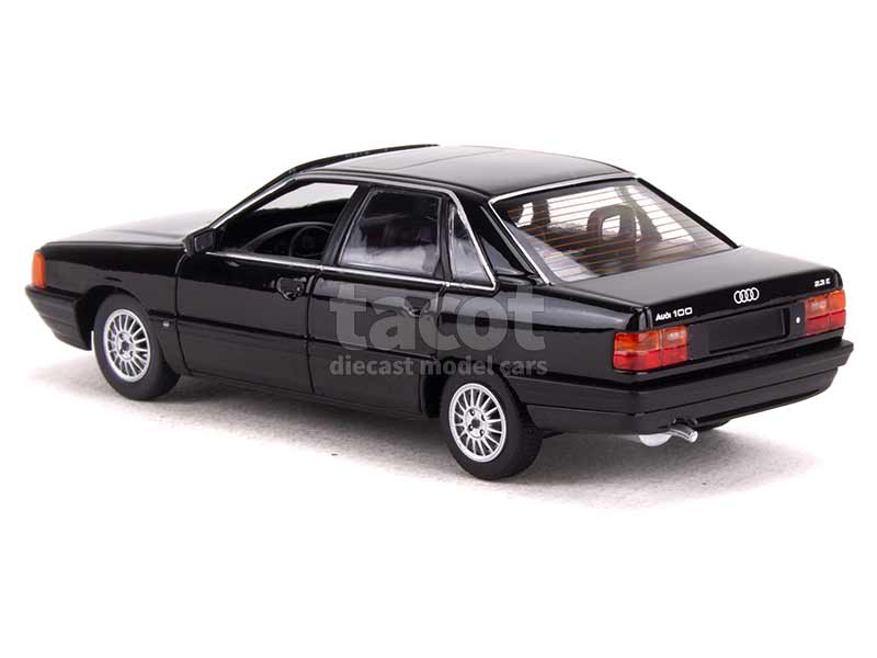 93234 Audi 100 1990