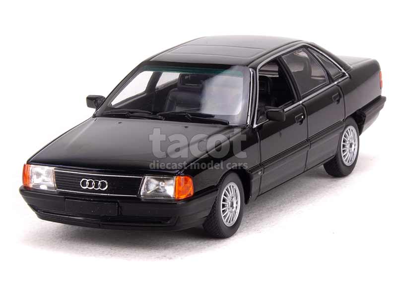 93234 Audi 100 1990