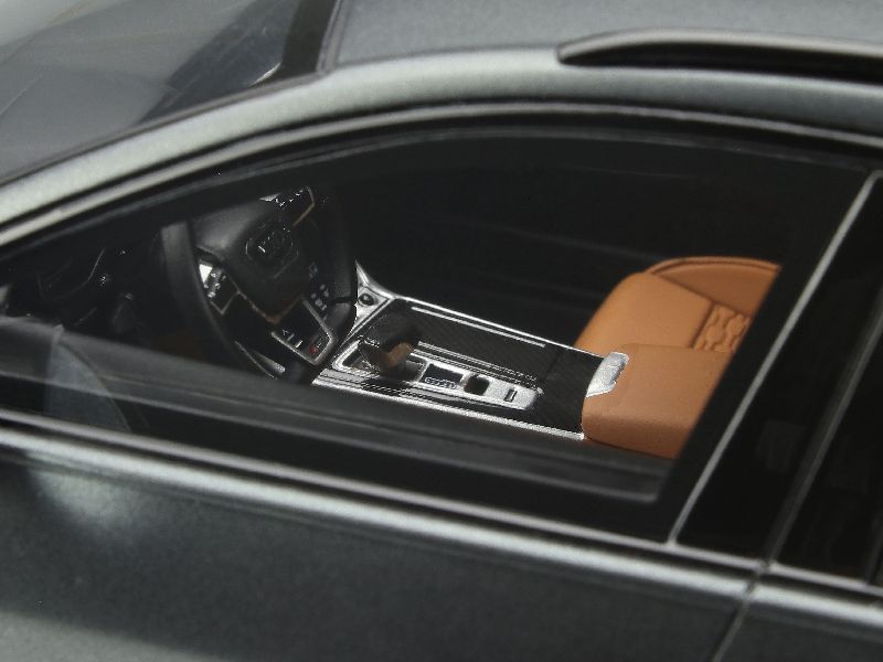 93256 Audi RS6 Avant 2020