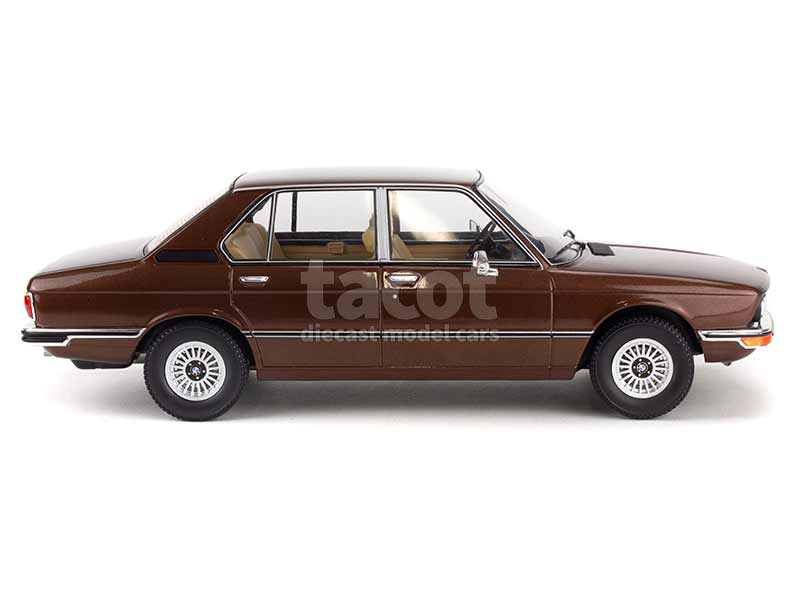 93357 BMW 520/ E12 1974