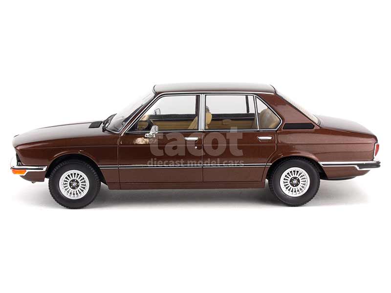 93357 BMW 520/ E12 1974