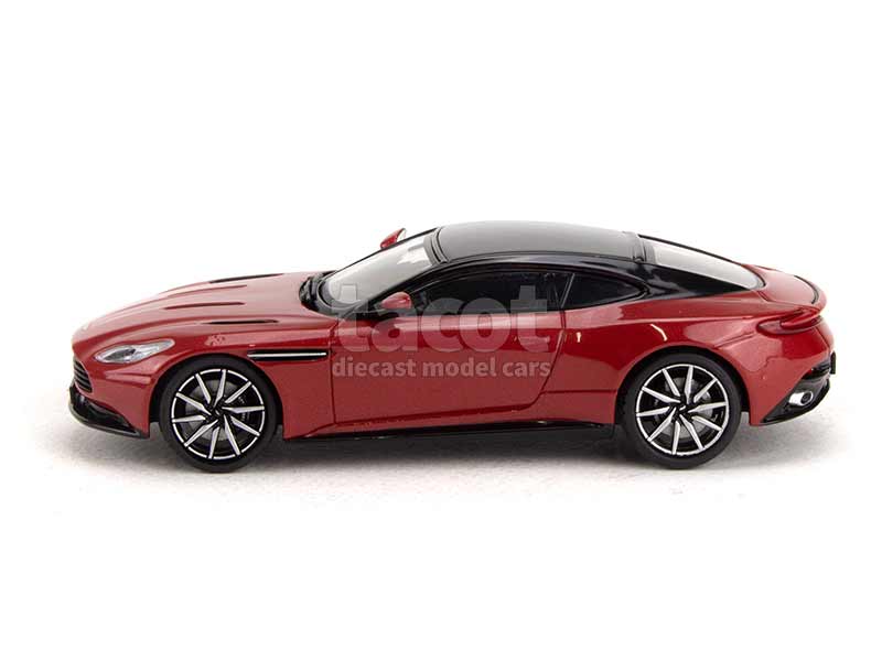 93471 Aston Martin DB11 2016