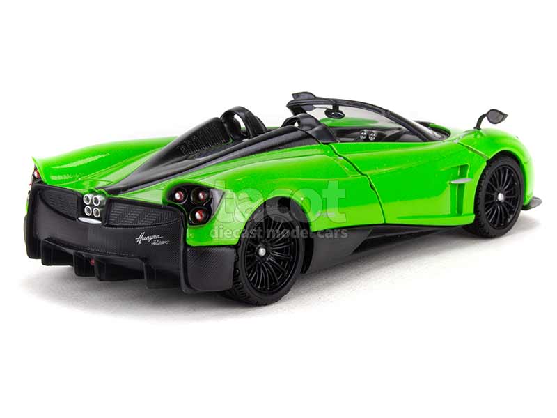 93645 Pagani Huayra Roadster 2017