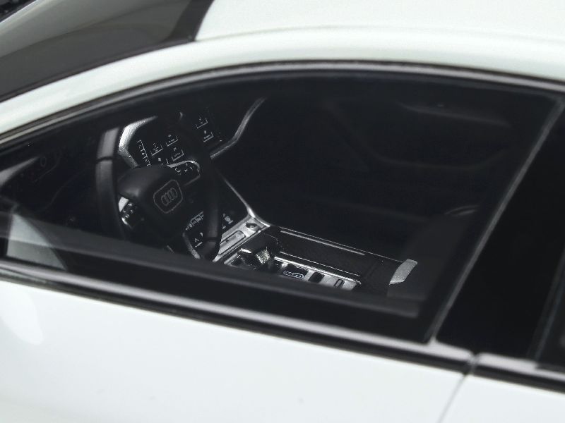 93669 Audi RS7 Sportback 2020