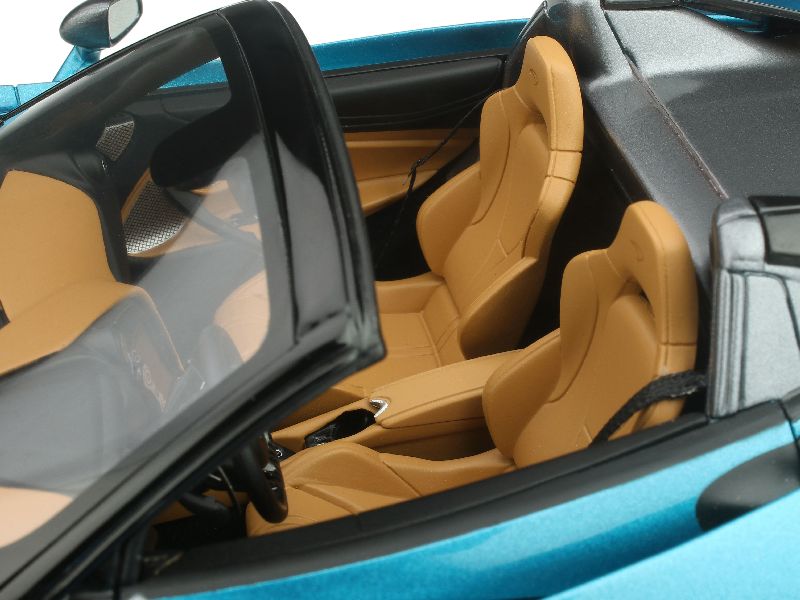 93673 McLaren 720S Spider 2018