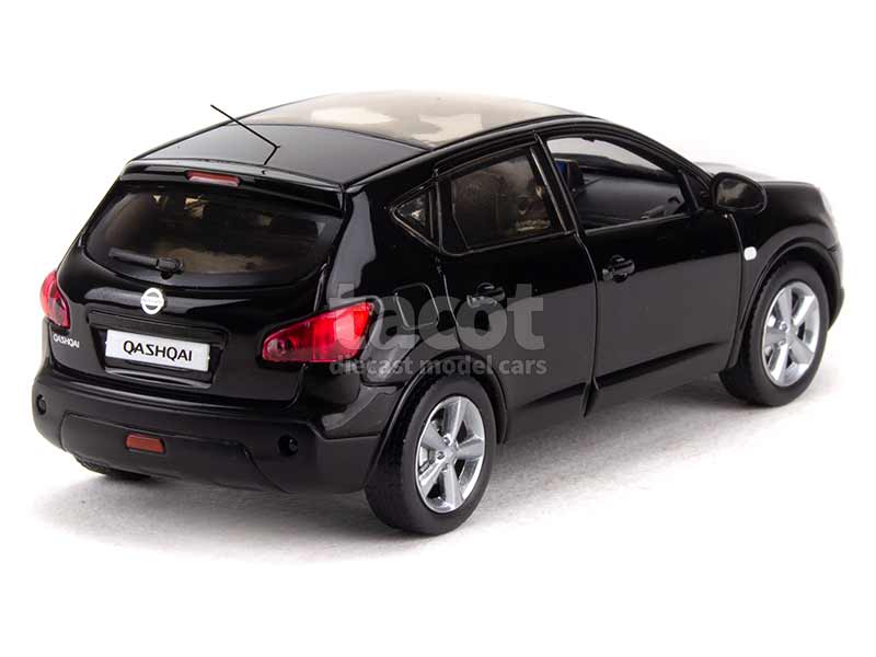 93923 Nissan Qashqai 2007