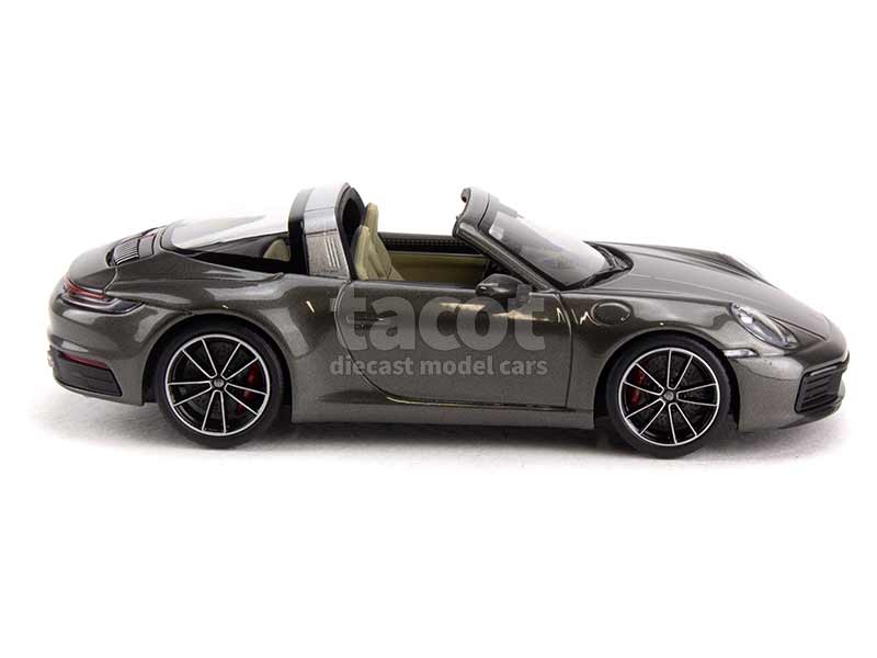 93974 Porsche 911/992 Targa 4S 2020