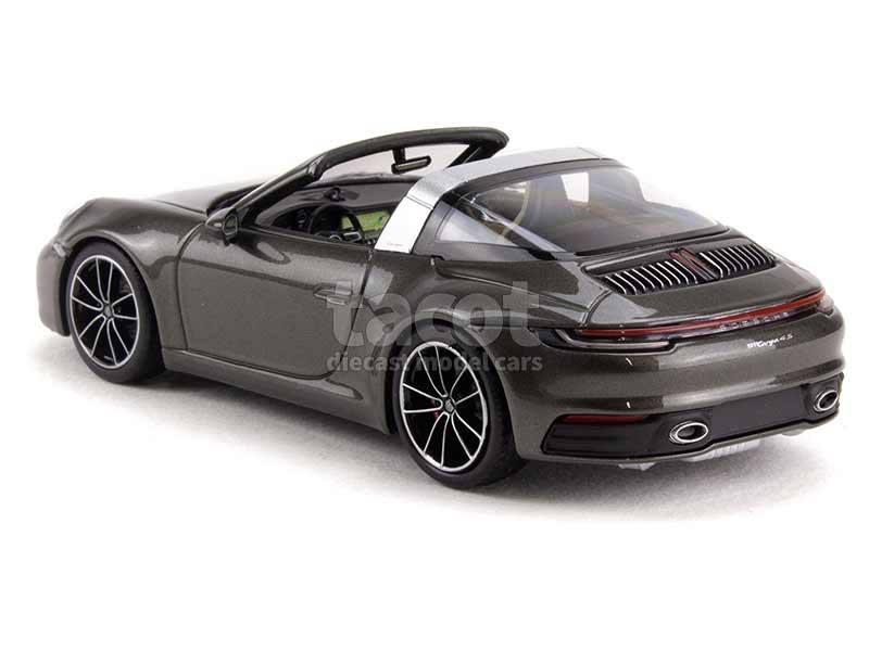 93974 Porsche 911/992 Targa 4S 2020